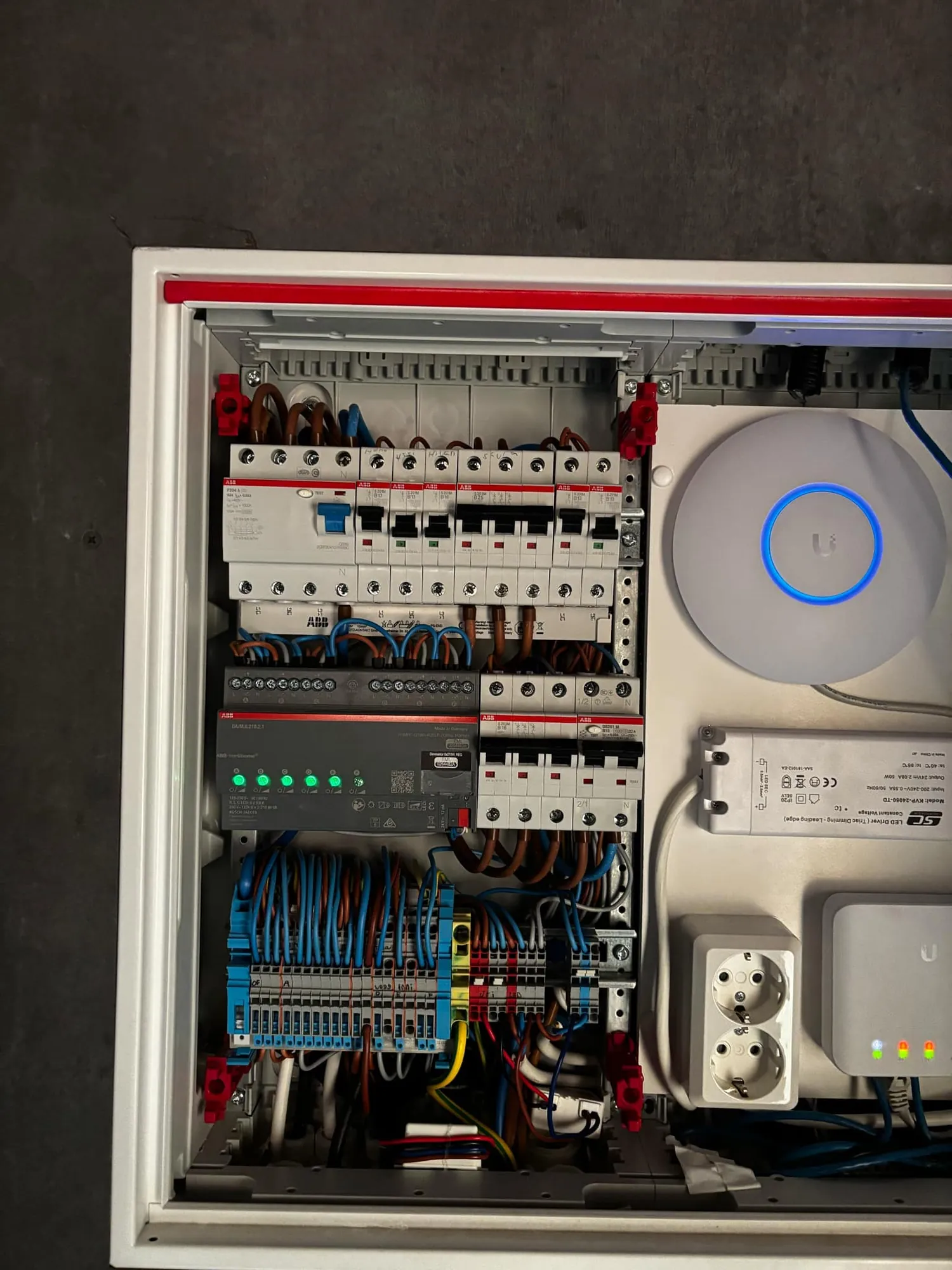 Distribution board with network equipment and a wireless access point